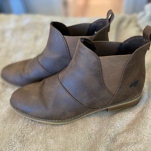 Rocket dog brown leather boots